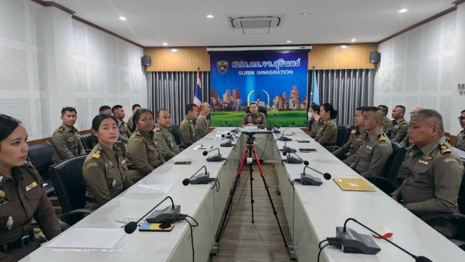 ตรวจคนเข้าเมืองจังหวัดสุรินทร์