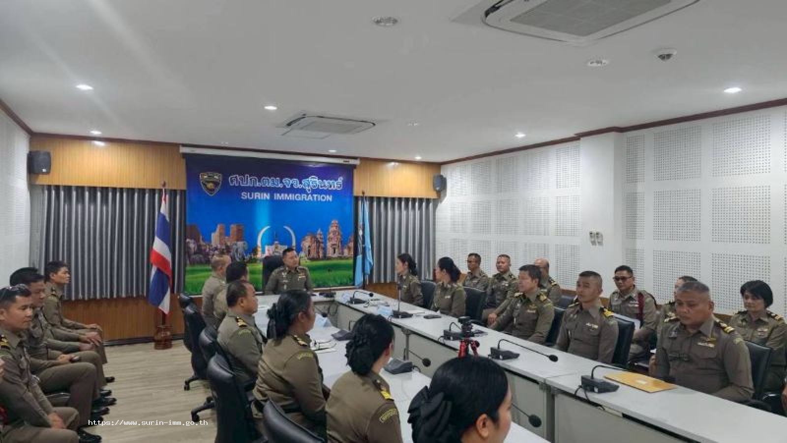 ตรวจคนเข้าเมืองจังหวัดสุรินทร์