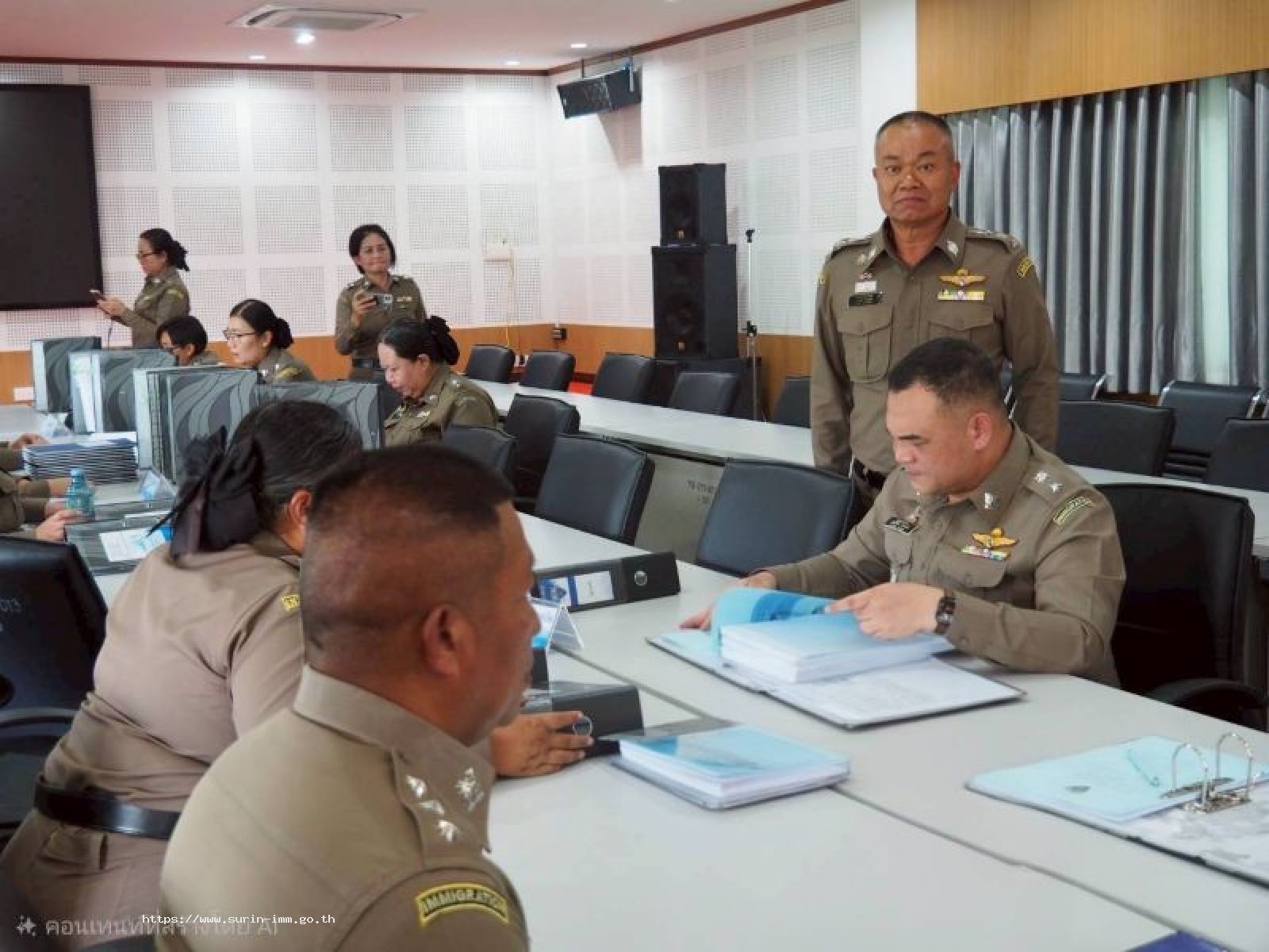 ตรวจคนเข้าเมืองจังหวัดสุรินทร์