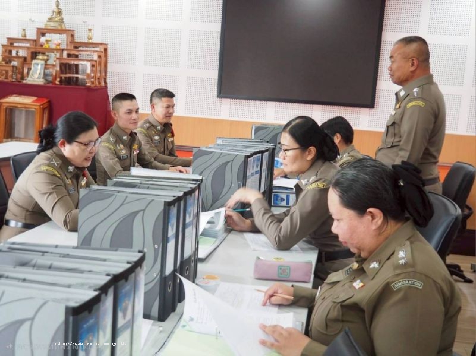 ตรวจคนเข้าเมืองจังหวัดสุรินทร์