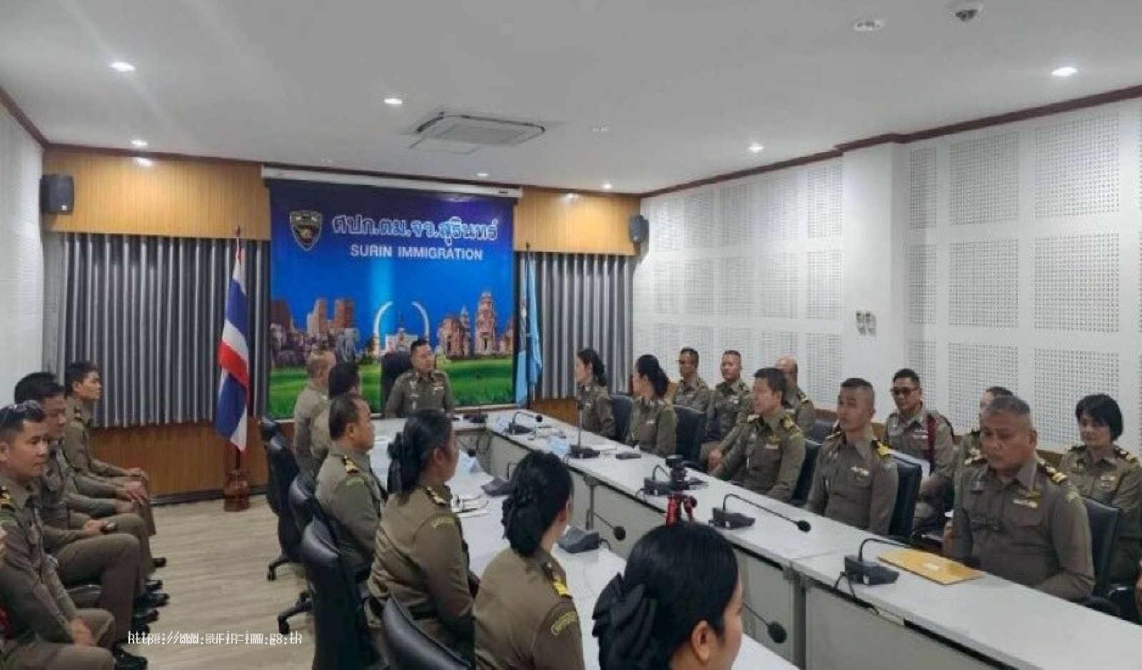 ตรวจคนเข้าเมืองจังหวัดสุรินทร์