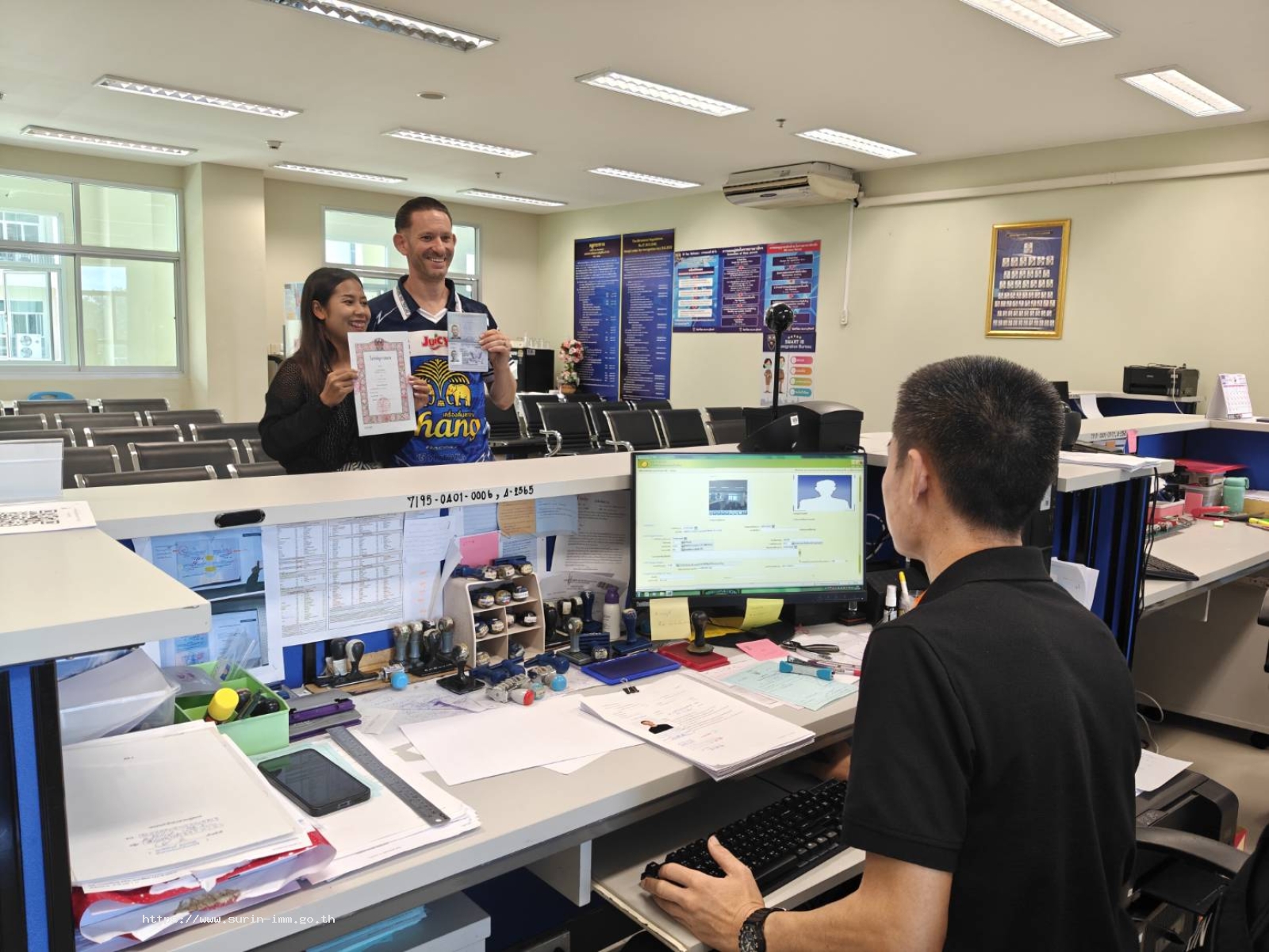 ตรวจคนเข้าเมืองจังหวัดสุรินทร์