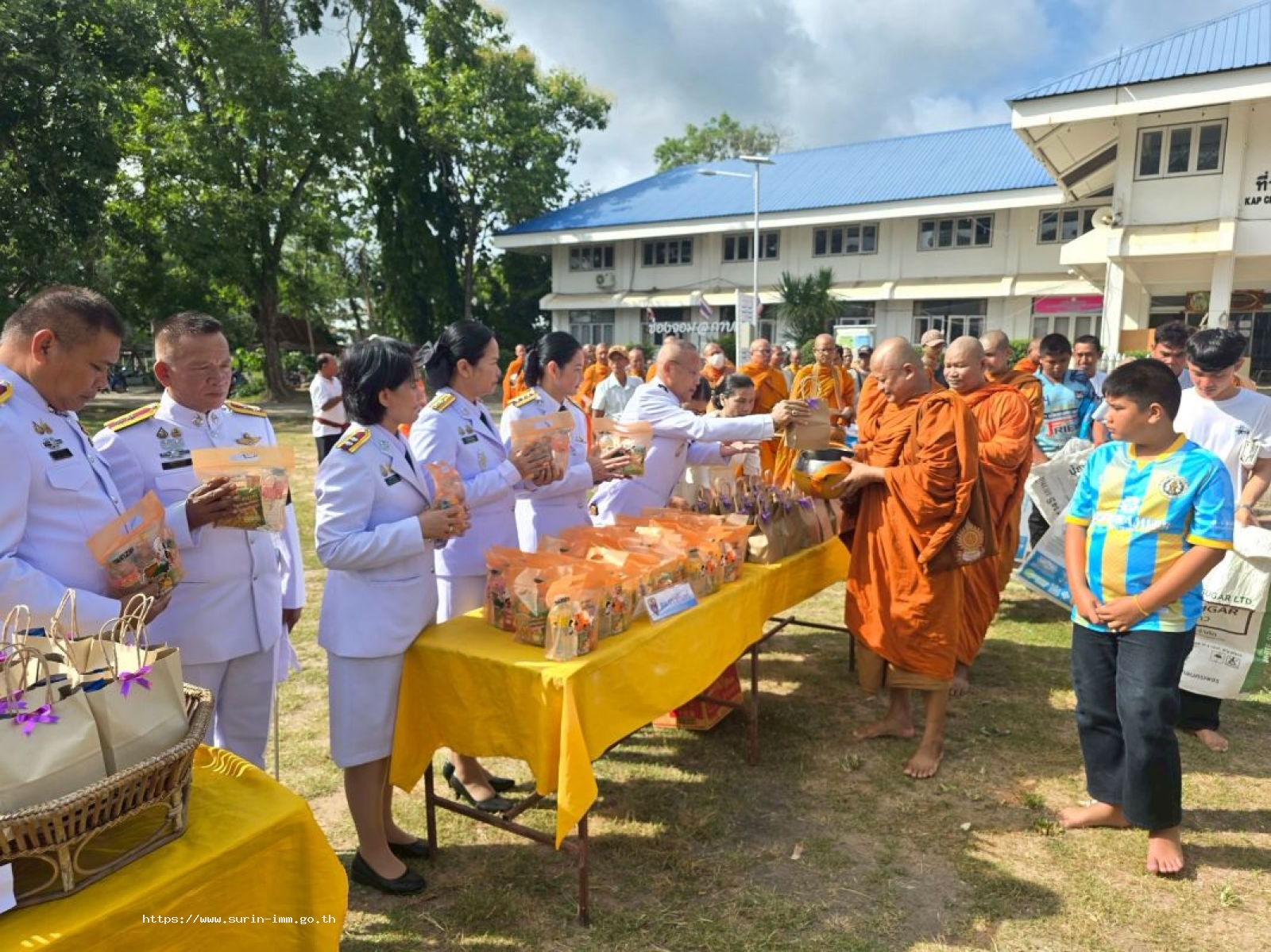 ตรวจคนเข้าเมืองจังหวัดสุรินทร์