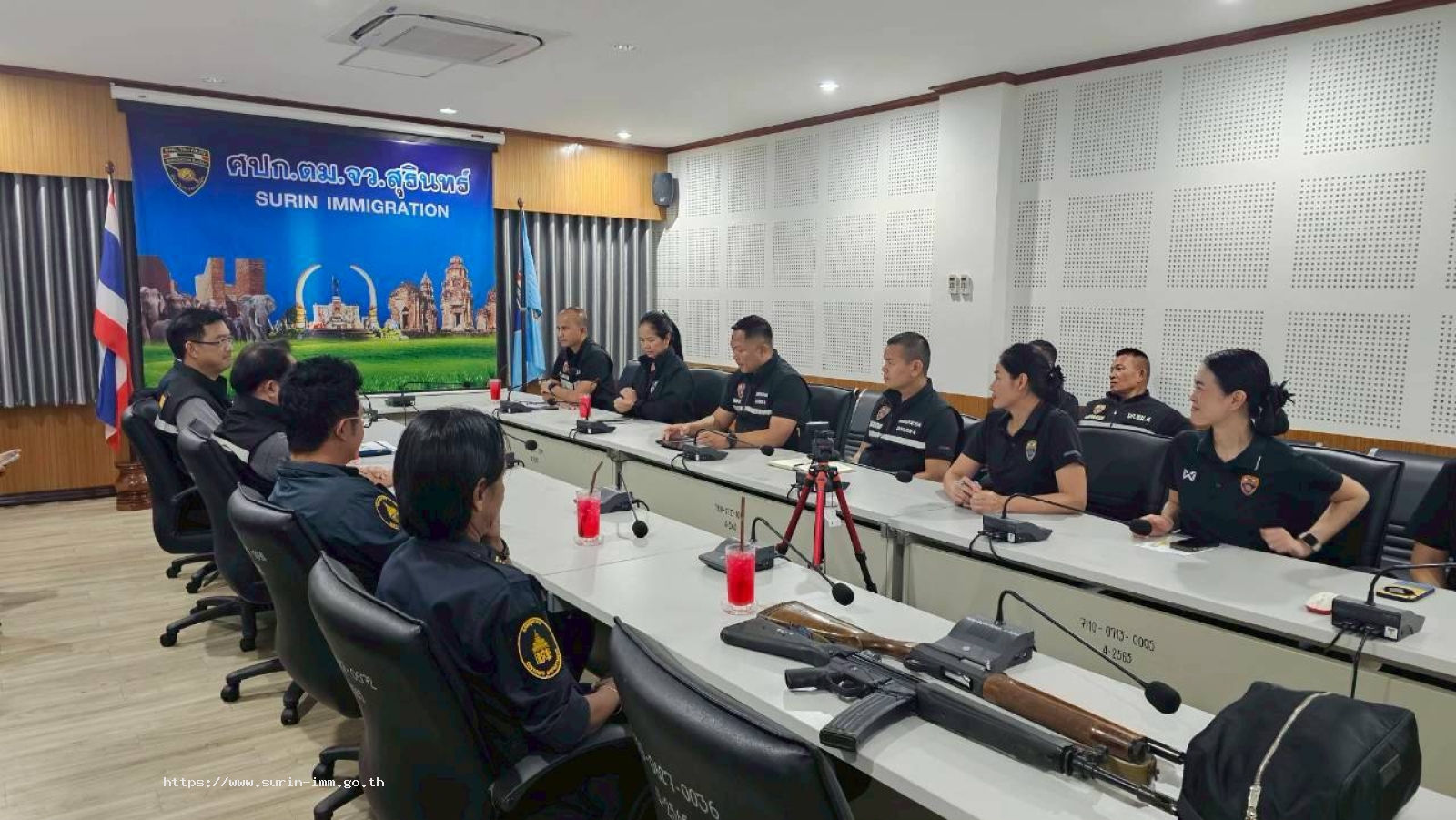 ตรวจคนเข้าเมืองจังหวัดสุรินทร์