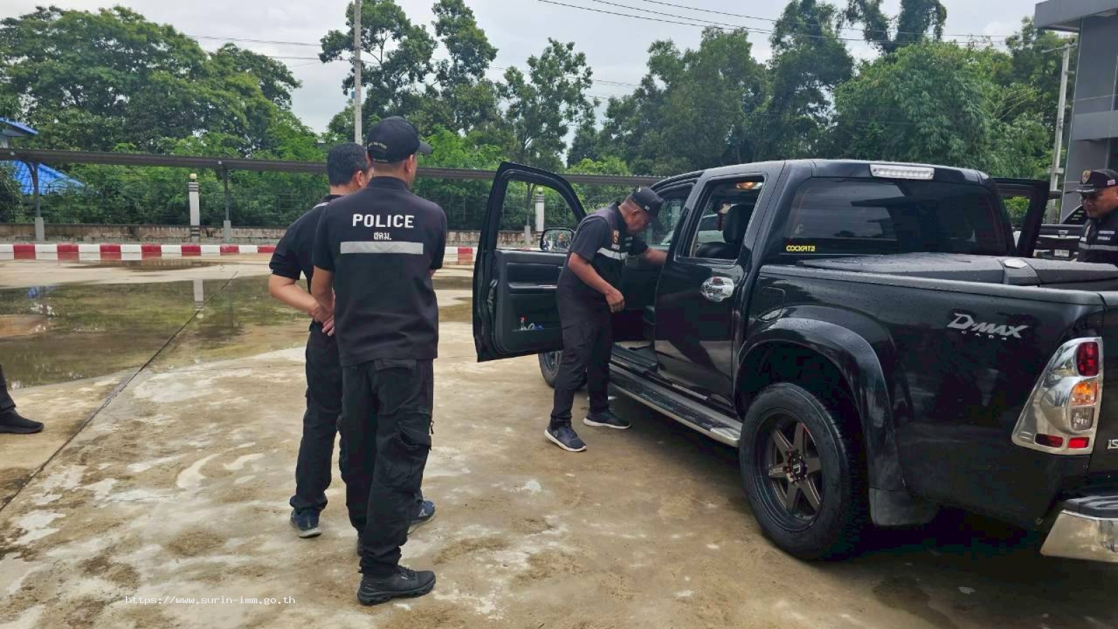 ตรวจคนเข้าเมืองจังหวัดสุรินทร์